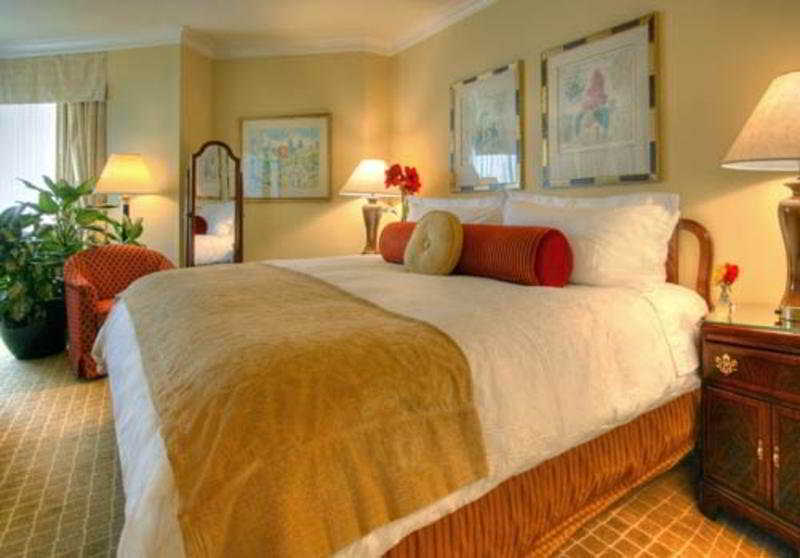 The Franklin On Rittenhouse, A Boutique